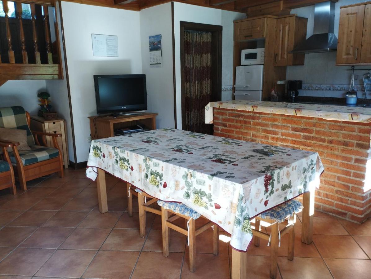 Three-Bedroom House,1388541470:JPEG